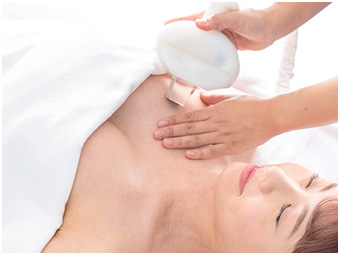 西洋の技術を取り入れた、豊富なバスト専用マシン